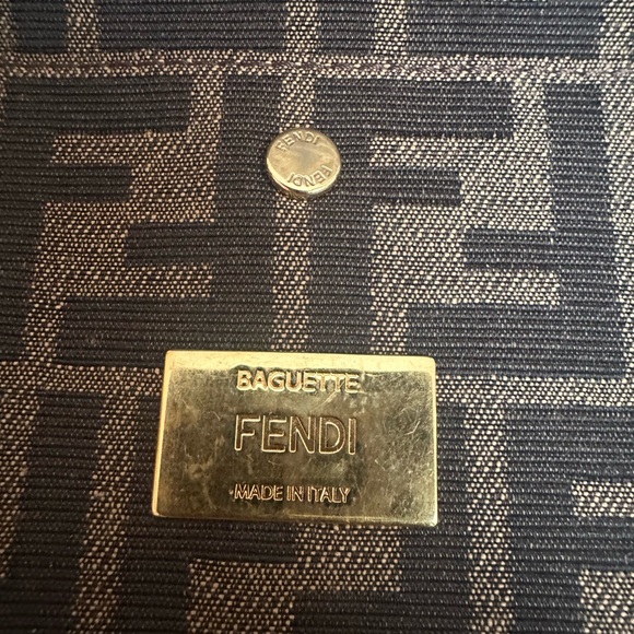 Fendi Zucca Floral Embroidered Baguette Medium - Picture 10 of 16